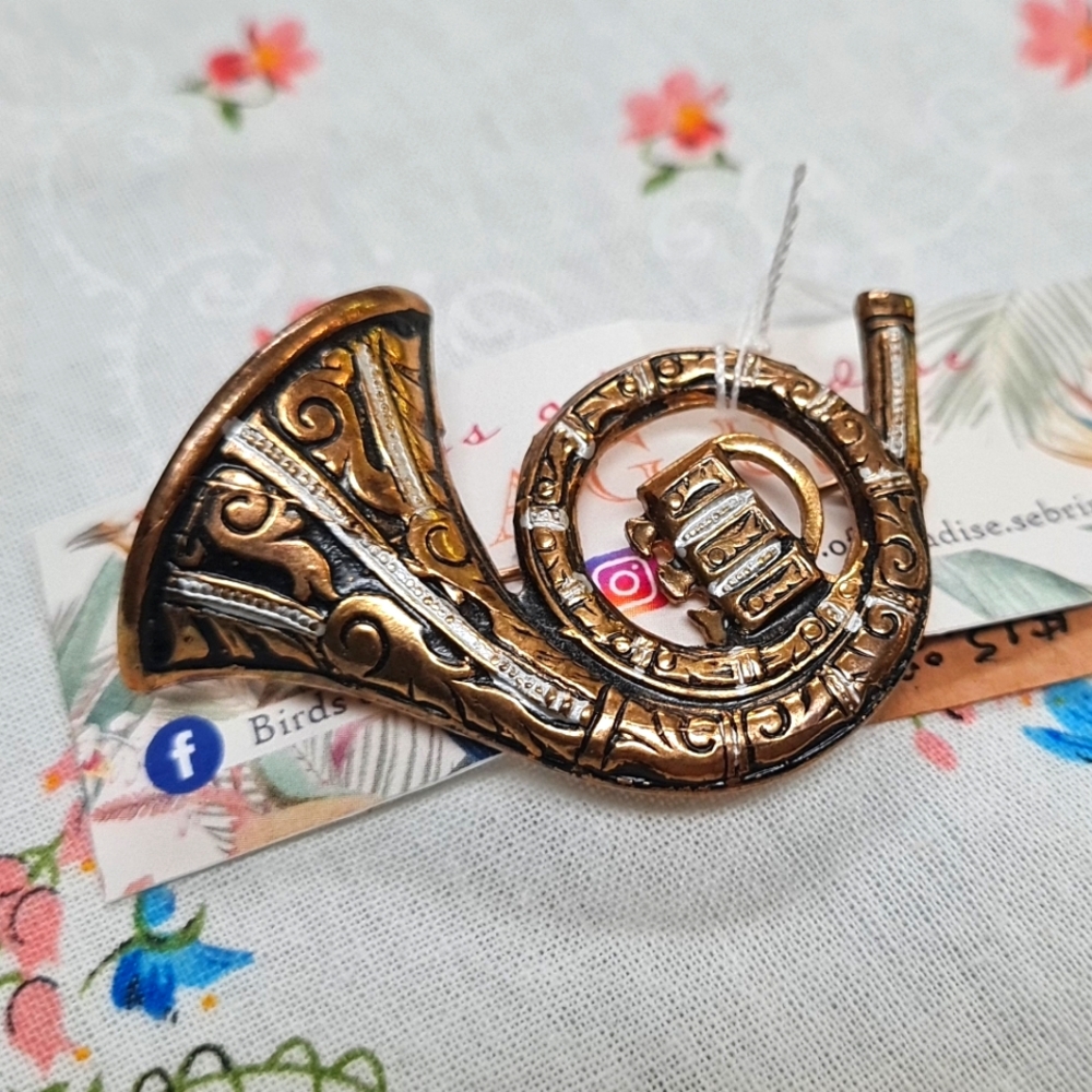 Vintage Gold Damascene French Horn Pin made in Spain